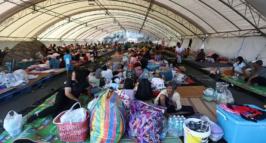500 000 évacués à la frontière thaïlando-cambodgienne : 11 morts en 7 jours