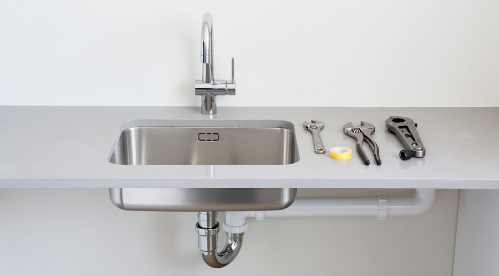 Comment réparer un vidage automatique d&rsquo;évier