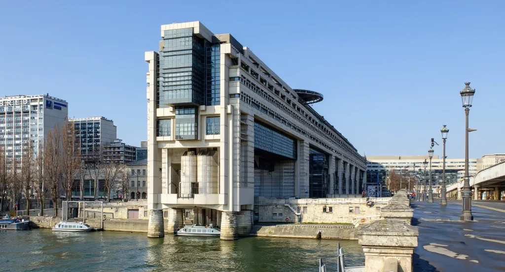 La France empruntera 310 milliards d&rsquo;euros en 2026, un niveau jamais atteint