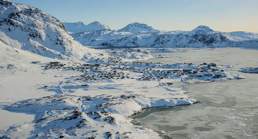 Bill Gates, Sam Altman et Jeff Bezos investissent dans les terres rares du Groenland