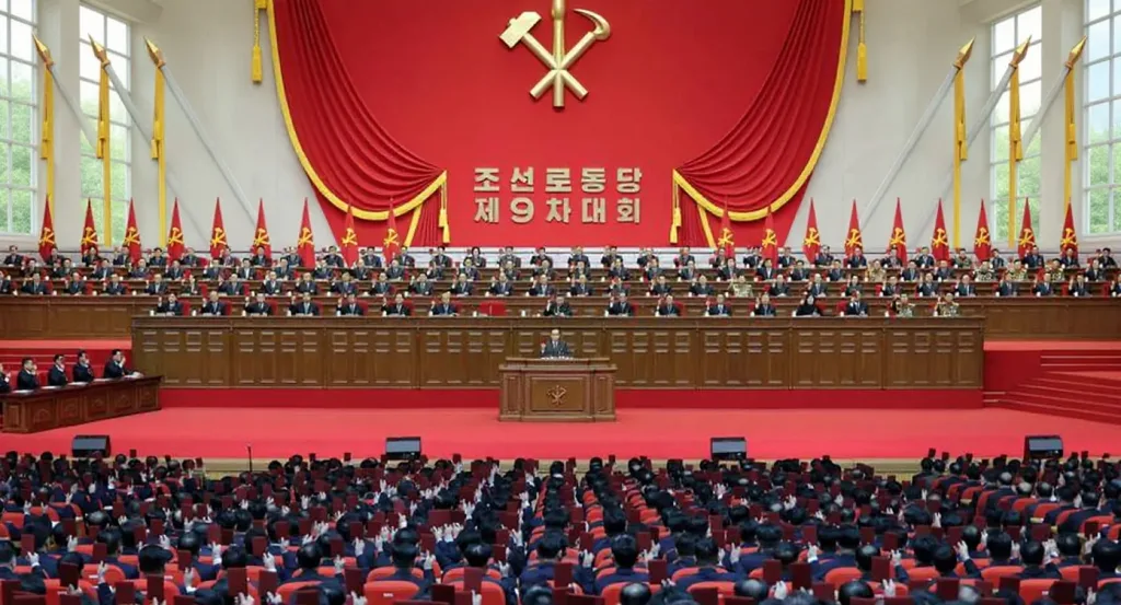 Kim Jong-un reconduit à la tête du Parti des travailleurs lors du 9e congrès