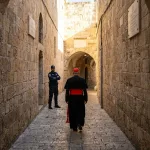 Photo : Jérusalem : le Patriarche latin bloqué au Saint-Sépulcre