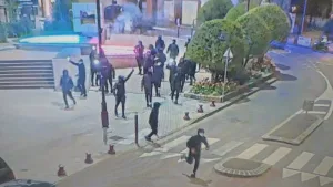 Photo : Mairie de Fresnes : 20 individus l'attaquent avant l'investiture