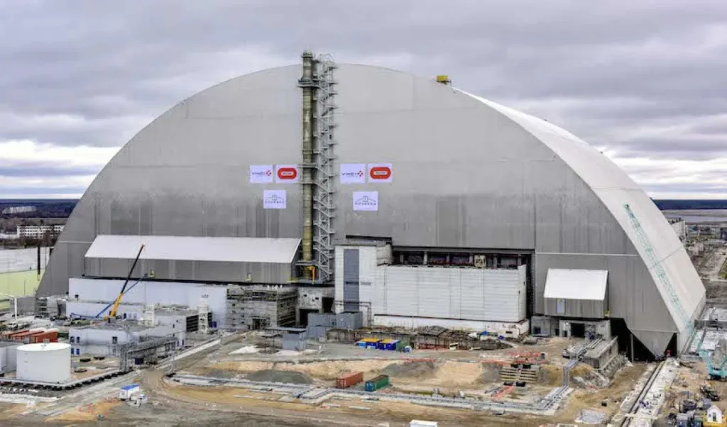Tchernobyl : 500 millions pour réparer le dôme endommagé