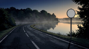 110 km/h autour du lac de Bours : permis retiré, voiture en fourrière