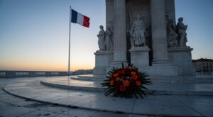 À Toulon, le préfet du Var commémore le 111e anniversaire du génocide arménien