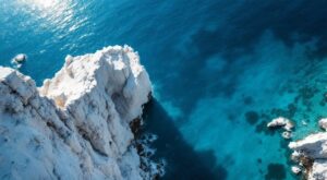 Bonifacio : les falaises s&rsquo;effritent, les propriétaires attendent