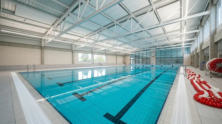 Bourbonne-les-Bains : la piscine rénovée fête son retour avec une compétition