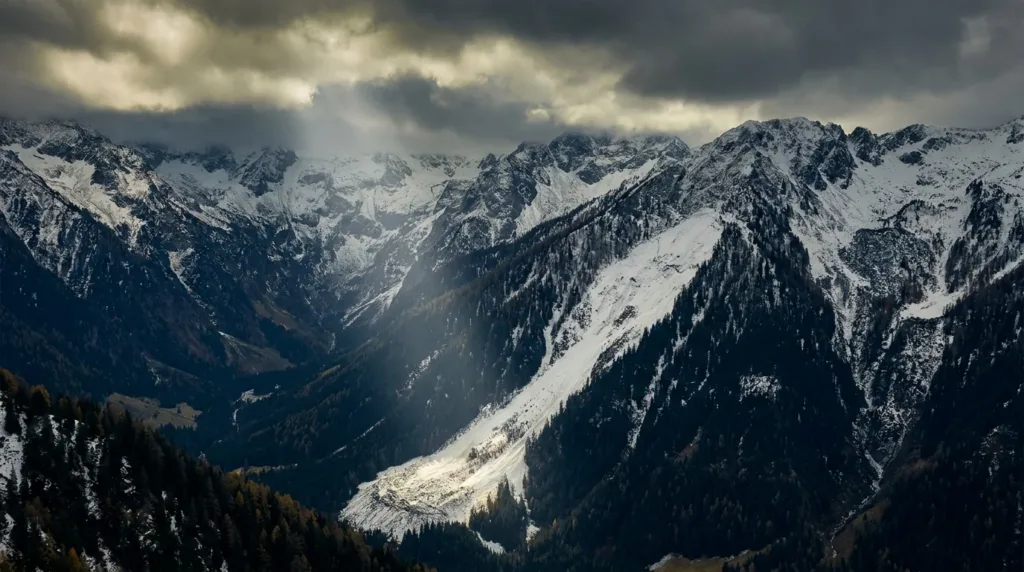 Chamrousse : des dizaines de personnes évacuées après une avalanche