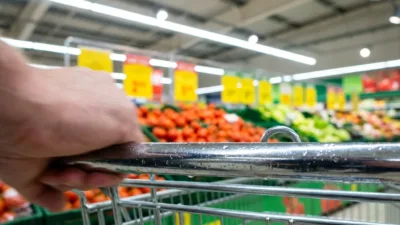 Chariots de supermarché : 72% contaminés par des bactéries fécales
