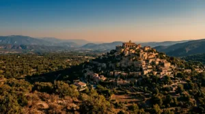 Châteauneuf-Villevieille : plaqué au sol par un riverain, le pyromane condamné à un an ferme