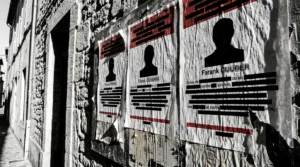 CRA de Longvic : des affiches menacent les salariés du chantier, la préfecture saisit la justice