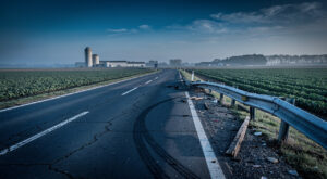 Drame sur la D300 à Serques : une conductrice tuée dans un choc frontal avec un camion