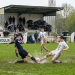 Foot amateur : les U17 de Sablé dominent La Suze 2-0 sous la pluie
