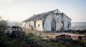 Incendie à Béon : une femme de 68 ans gravement brûlée, 22 pompiers mobilisés
