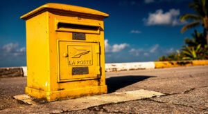 La Poste en Martinique : courrier perturbé lundi, reprise mardi sous vigilance