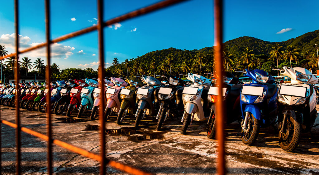 Mamoudzou : 13 scooters-taxis mabawa mis en fourrière lors de l&rsquo;opération Kingia
