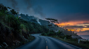 Mayotte : un semi-remorque prend feu entre Poroani et Sada en fin de journée