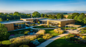 Mont-de-Marsan : un campus unique en France pour jeunes autistes dévoilé
