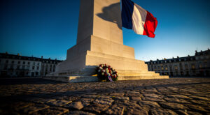 Montpellier : hommage aux déportés de la Seconde Guerre mondiale devant le monument des Martyrs