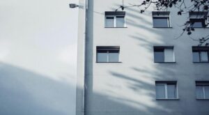 Pontoise : un enfant de 2 ans dans un état critique après une chute du 4e étage