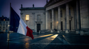 Procès à Dijon : sept trafiquants jugés pour armes de guerre, avocats dénoncent une justice « spectaculaire »