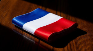Pyrénées-Atlantiques : le préfet réaffirme le soutien de l&rsquo;État aux 545 maires du département