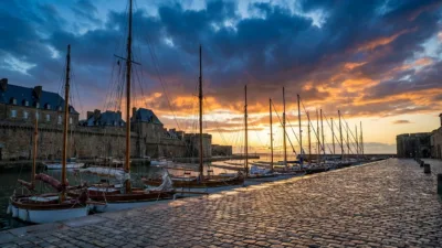 Saint-Malo : deux régates, 200 étudiants et des Anglo-Normands en baie