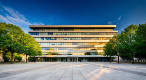 Stéphane Mazars élu président de Rodez Agglomération : priorité à la coopération économique et environnementale