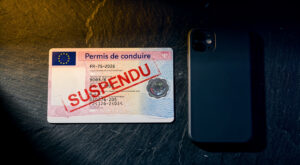 Téléphone au volant en Charente-Maritime : le permis suspendu dès le 1er mai