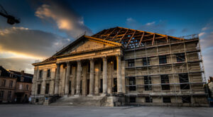 Tribunal de Chaumont : l&rsquo;acte 4 des travaux démarre par la toiture