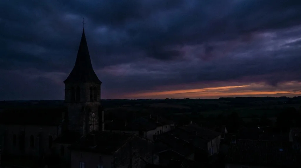 Un Rafale à basse altitude sème la panique dans le sud de la Sarthe