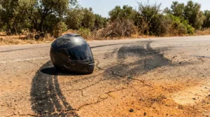 Accident de moto en feu à Tanneron : deux blessés graves, route coupée près de Cannes