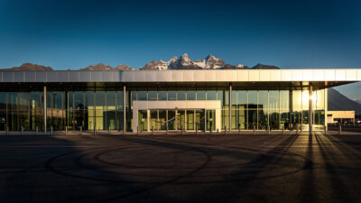 Aéroport d'Annecy : le nouveau terminal inauguré après 2,5 M€ de travaux
