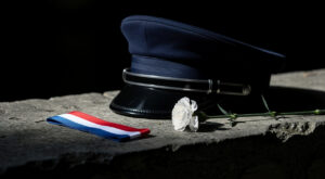 Ardennes : hommage aux agents pénitentiaires d&rsquo;Incarville à Charleville-Mézières