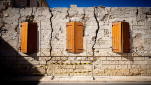 Bonifacio : circulation réduite à une voie rue Paul Nicolai pour risque d'effondrement