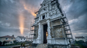 Bussy-Saint-Georges : le préfet visite le chantier du premier temple hindou traditionnel de France