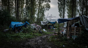 Calais : troisième évacuation au Virval en trois jours, 13 migrants acceptent l&rsquo;hébergement