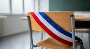 Châteaudun : le préfet Jonathan clôt son cycle scolaire au lycée Émile-Zola