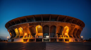 Fally Ipupa triomphe au Stade de France : 130 000 fans pour ses 20 ans de rumba