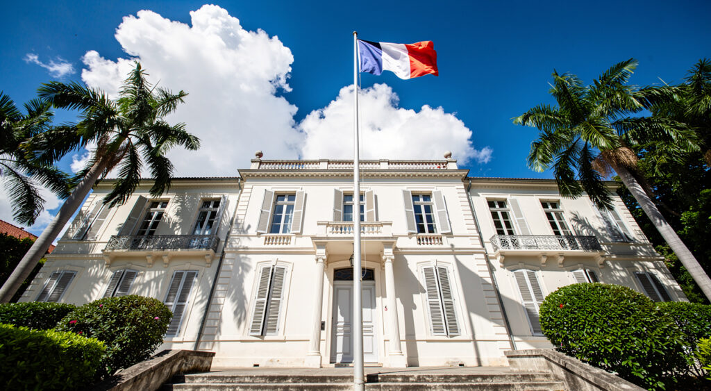 Guyane : un Colombien expulsé pour vols, 181 reconduites en quatre mois