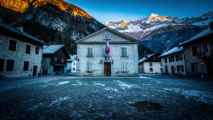 Hautes-Alpes : Charlotte Bertuletti tuée par balle à Vars, le tireur toujours recherché
