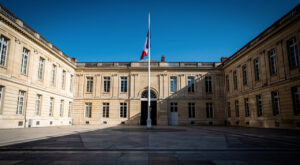 Hommage à Lucas Voignier : minute de silence à la préfecture d&rsquo;Indre-et-Loire
