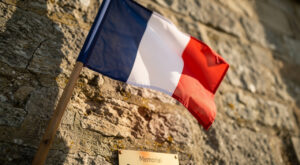 Hugo, 13 ans, porte-drapeau dévoué en Vienne : un règlement lui refuse son diplôme