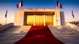 Huppert à Cannes 2026 : « Faire rayonner la culture française est un sport de combat »