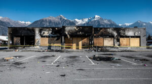 Incendie à Gex : 4 commerces détruits, 12 emplois touchés, la ville se mobilise