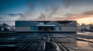 Incendie au Carrefour Market de Tournus : réserve détruite, réouverture incertaine