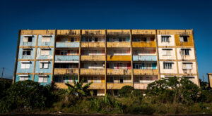 La Réunion : la Fédération socialiste dénonce la chute des aides au logement et des contrats aidés