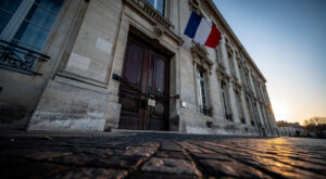 Lycée Poincaré bloqué à Nancy : les lycéens disent non aux coupes dans l&rsquo;Éducation