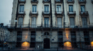 Lyon : premiers travaux au 22 place de la Croix-Rousse, sept ans après l&rsquo;incendie
